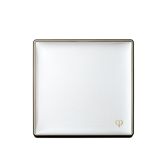 BRIGHTENING POWDER FOUNDATION (Case)
