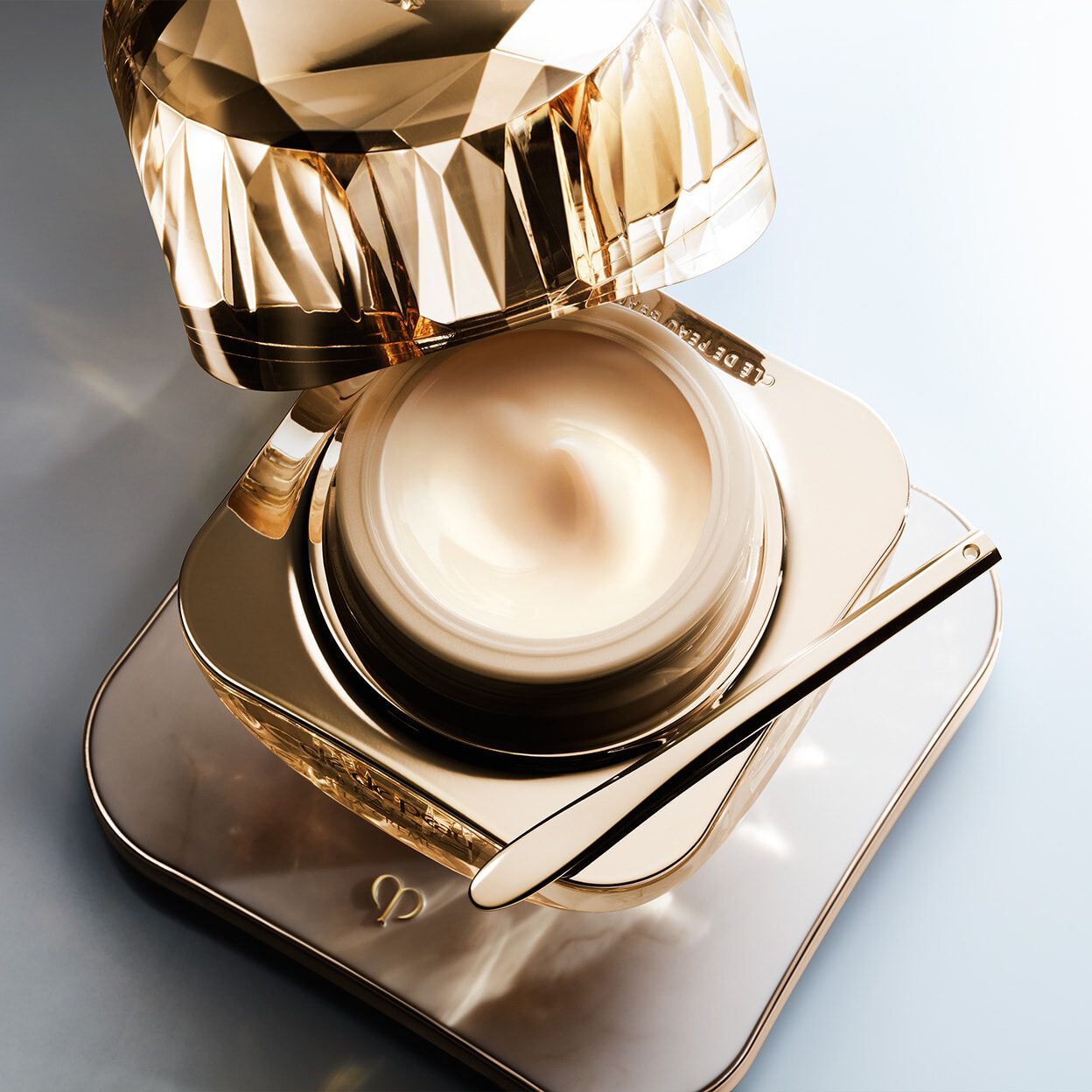 clé de peau la crème 20g La Crème - Moisturiser – SKINCARE | Clé de Peau Beauté