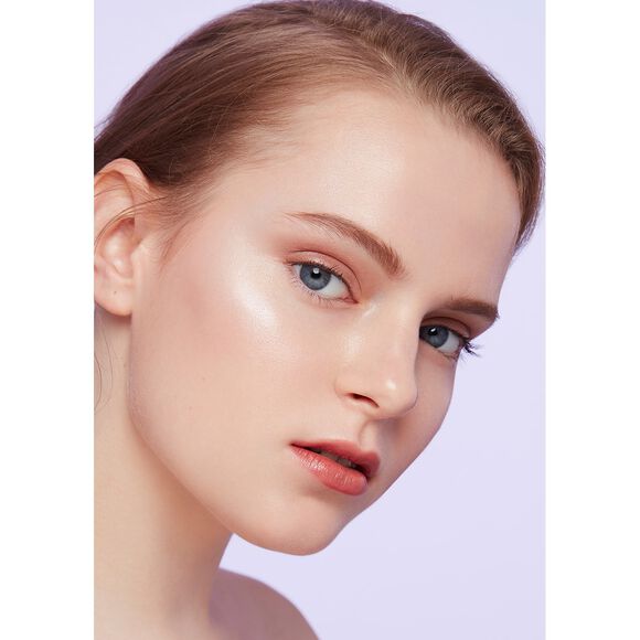 THE LUMINIZING FACE ENHANCER