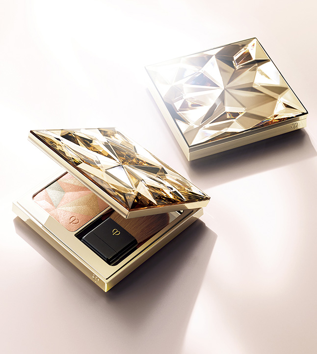 Luminizing Face Enhancer Cle De Peau Beaute