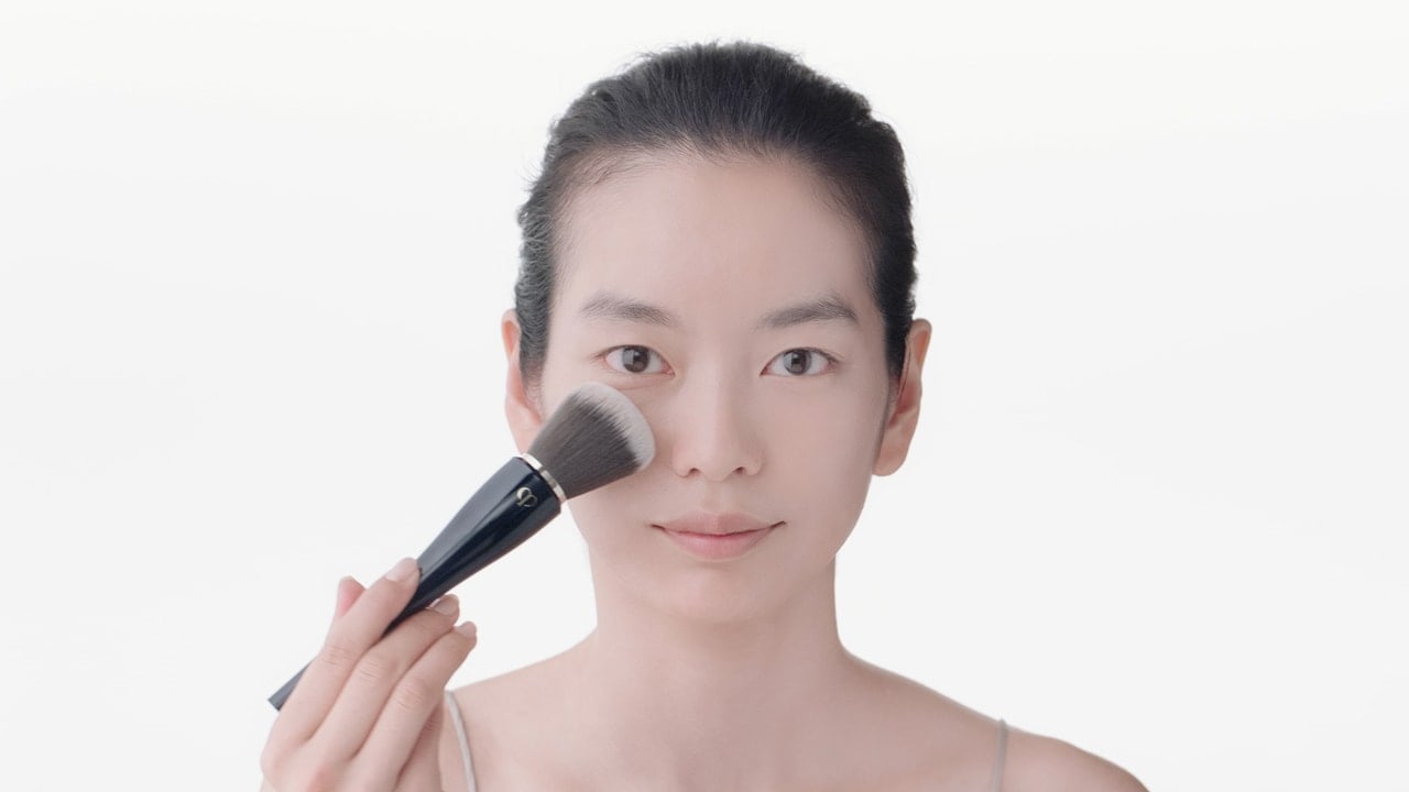 Translucent Loose Powder N - Powder – MAKEUP | Clé de Peau Beauté